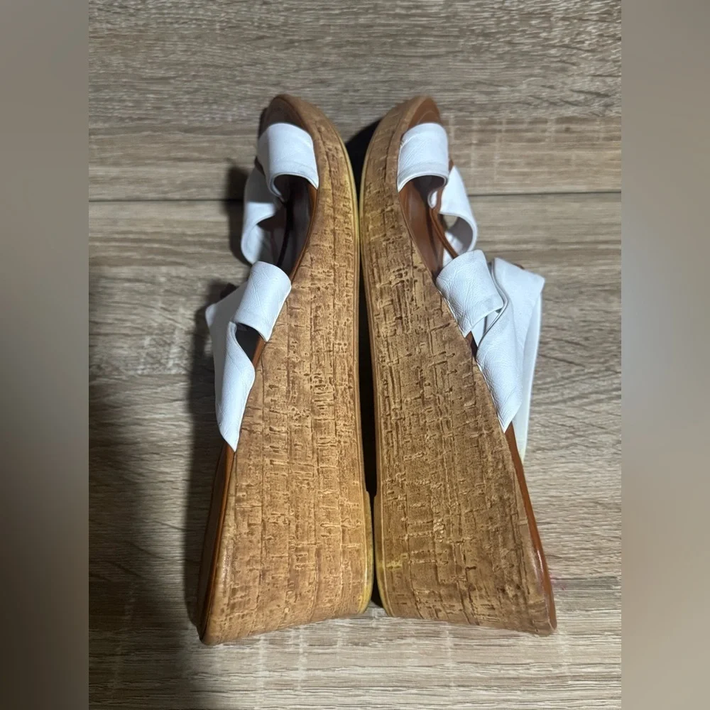 Italian Shoemakers Krissy white Wedge heels slip Sandals women’s size 9.5 shoes